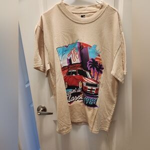 NEW! MTV T-SHIRT! size medium.